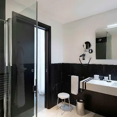 J|hotel Szálloda